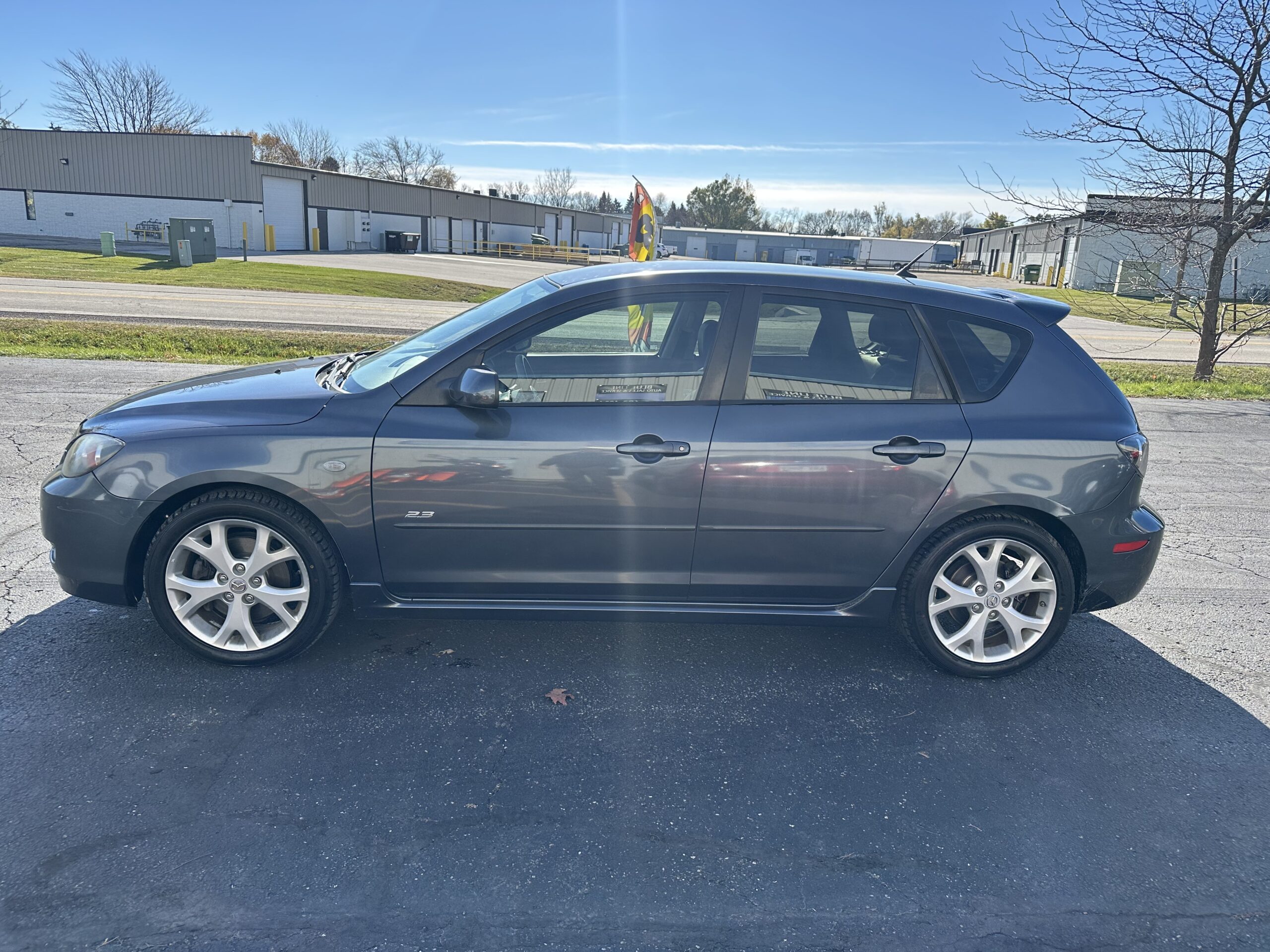 
								2008 Mazda 3 Grand Touring Hatchback with manual transmission full									