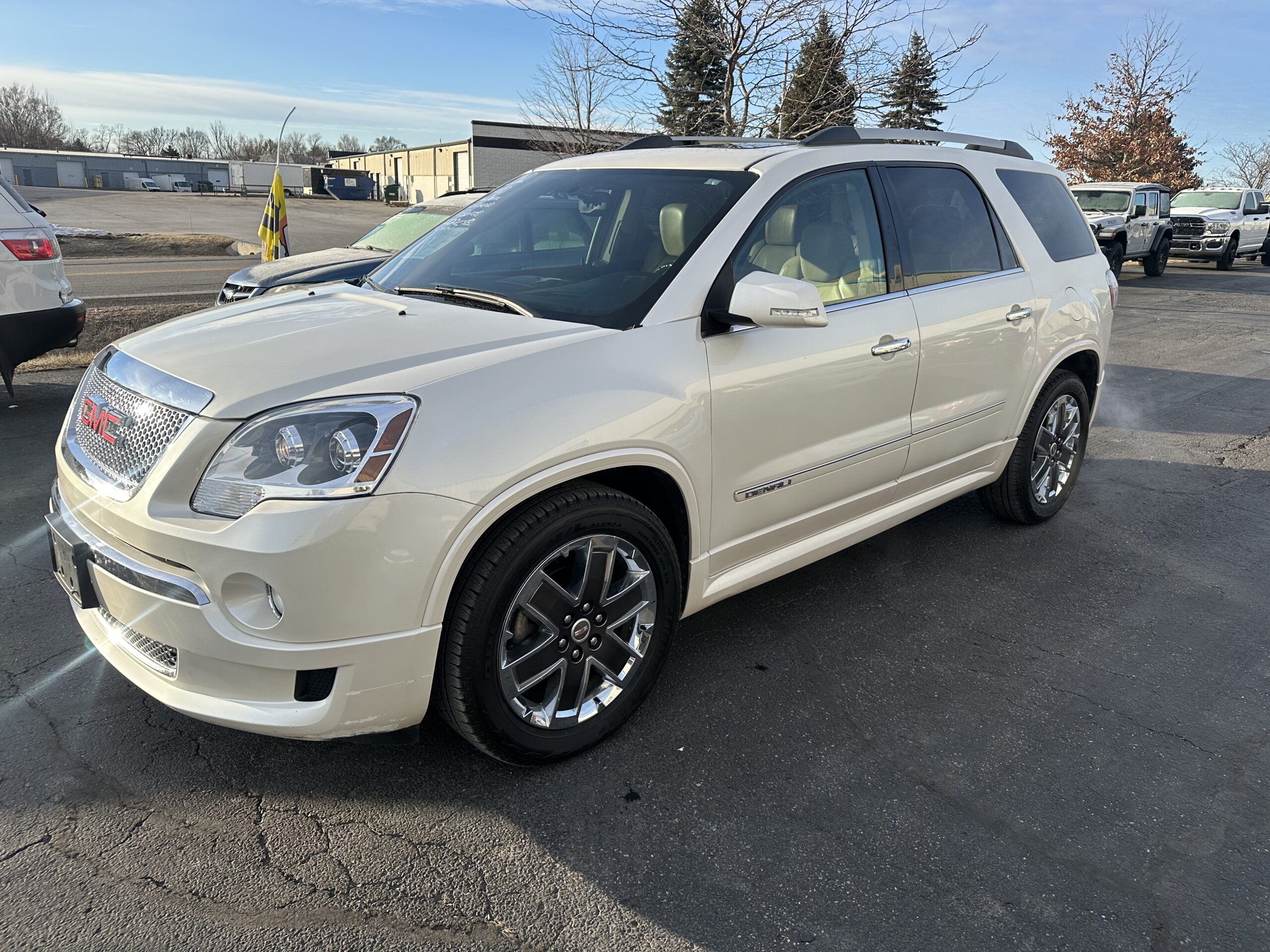 
								2012 GMC Acadia Denali AWD full									