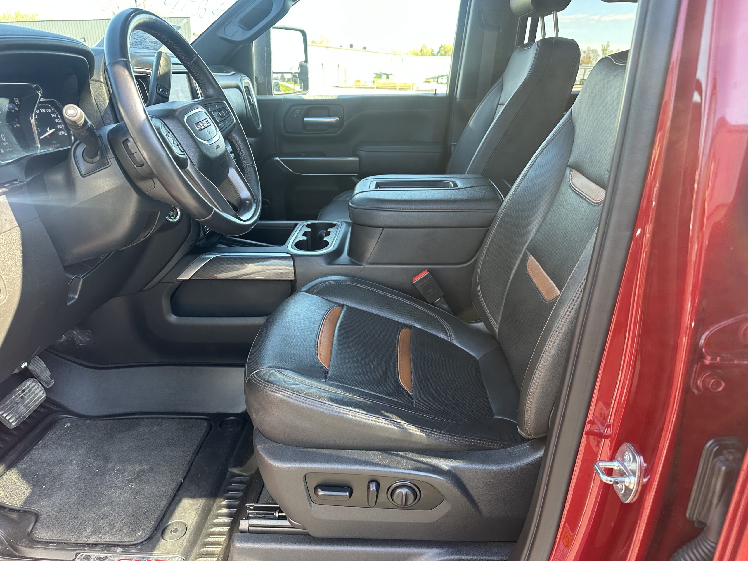 
								2021 GMC Sierra 2500 Crew Cab 4×4 AT4 full									