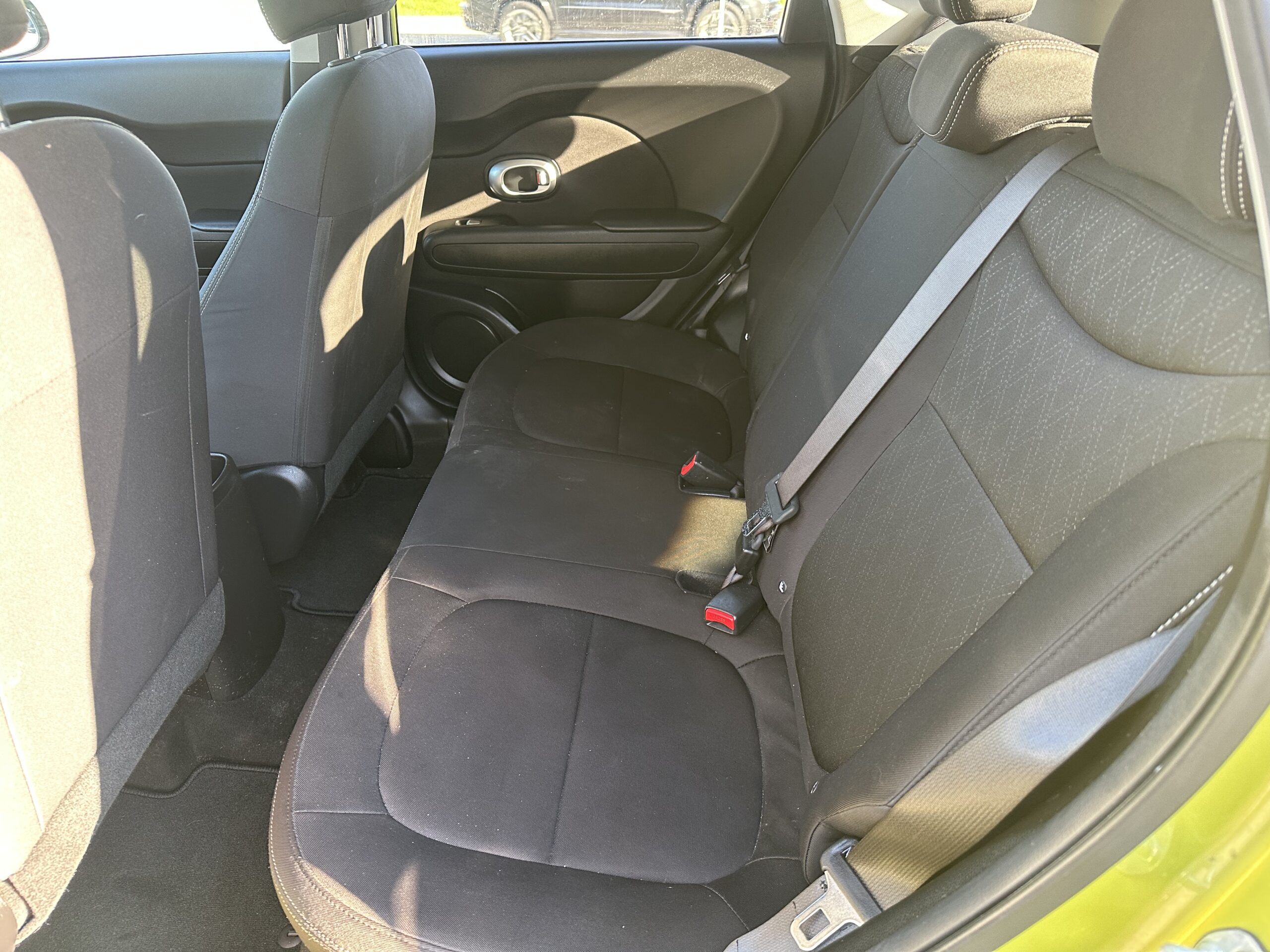 
								2018 Kia Soul 6 speed manual transmission full									