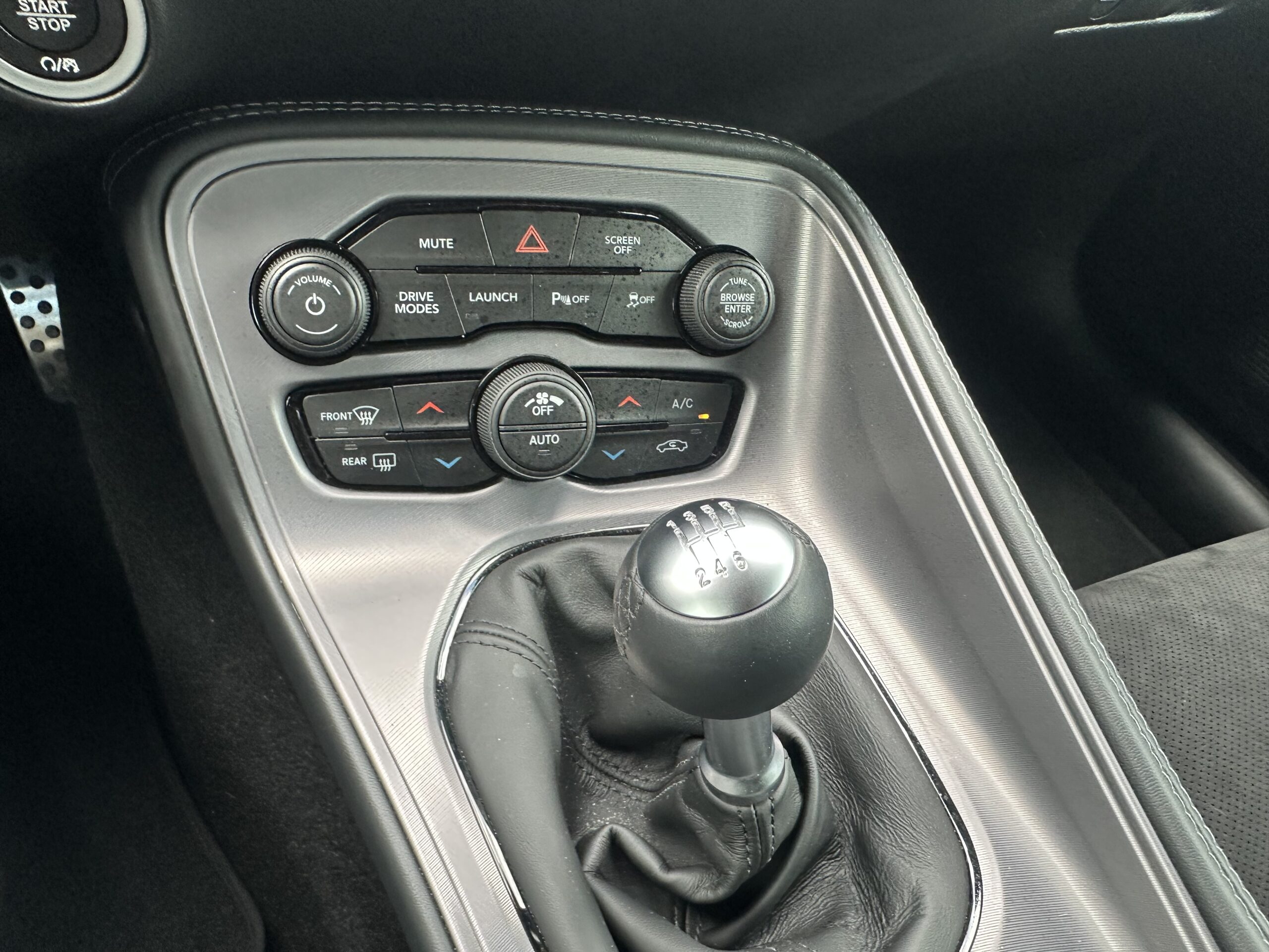 
								2023 Dodge Challenger R/T Scat Pack Wide Body 6 speed manual full									
