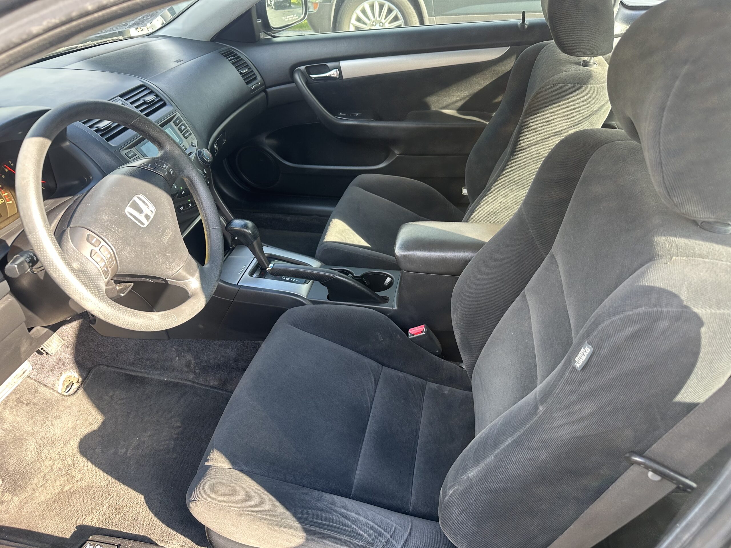 
								2007 Honda Accord EX Coupe from Florida never seen snow. full									