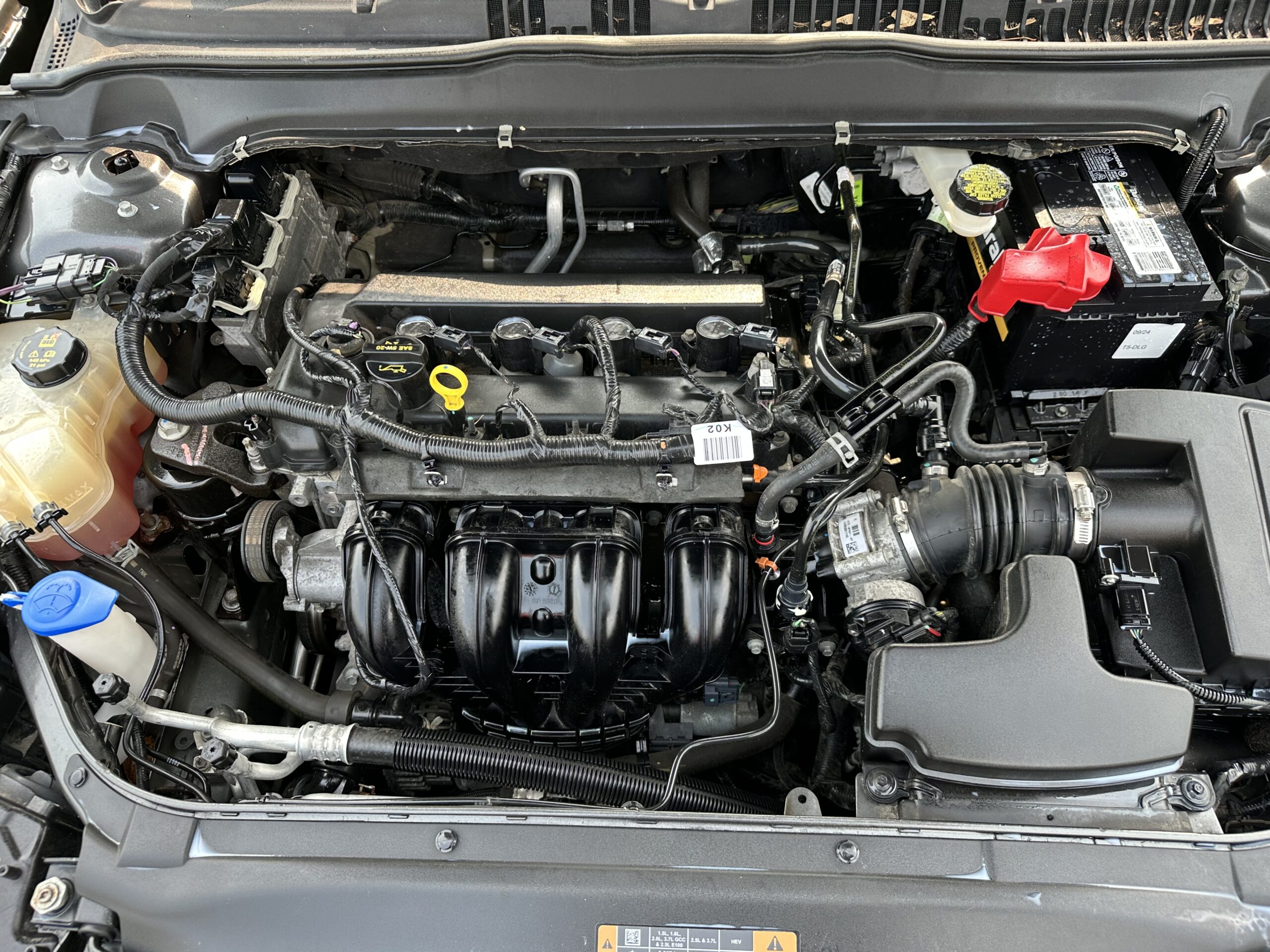 
								2015 Ford Fusion SE full									