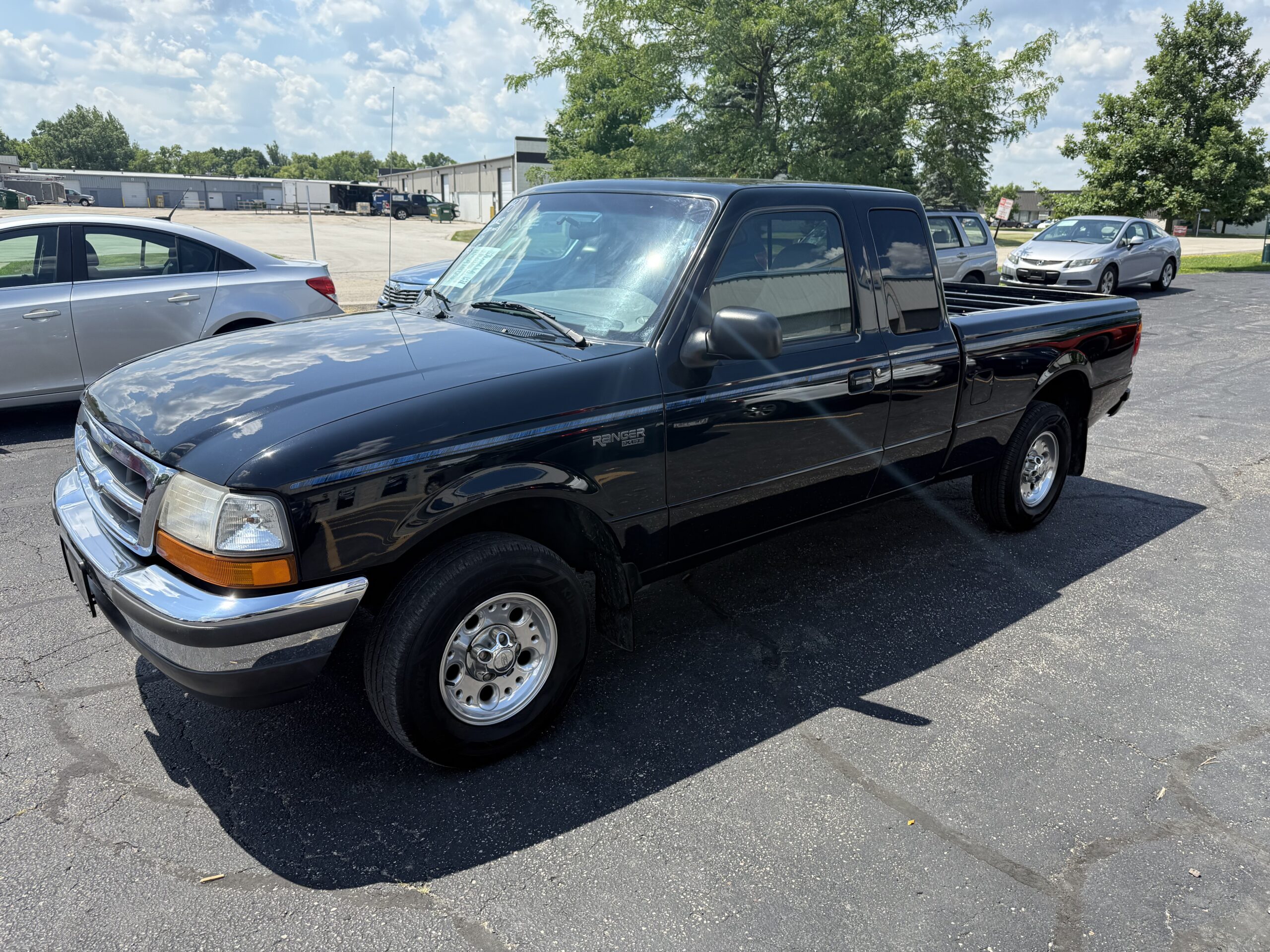 
								1998 Ford Ranger XL Splash One Owner full									
