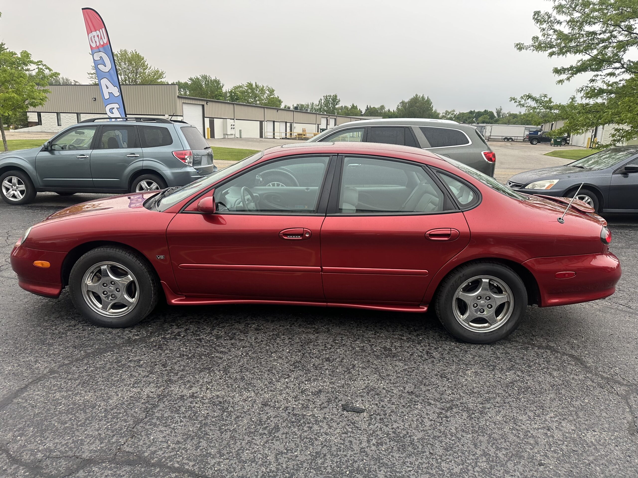 
								1998 Ford Taurus SHO One Owner full									