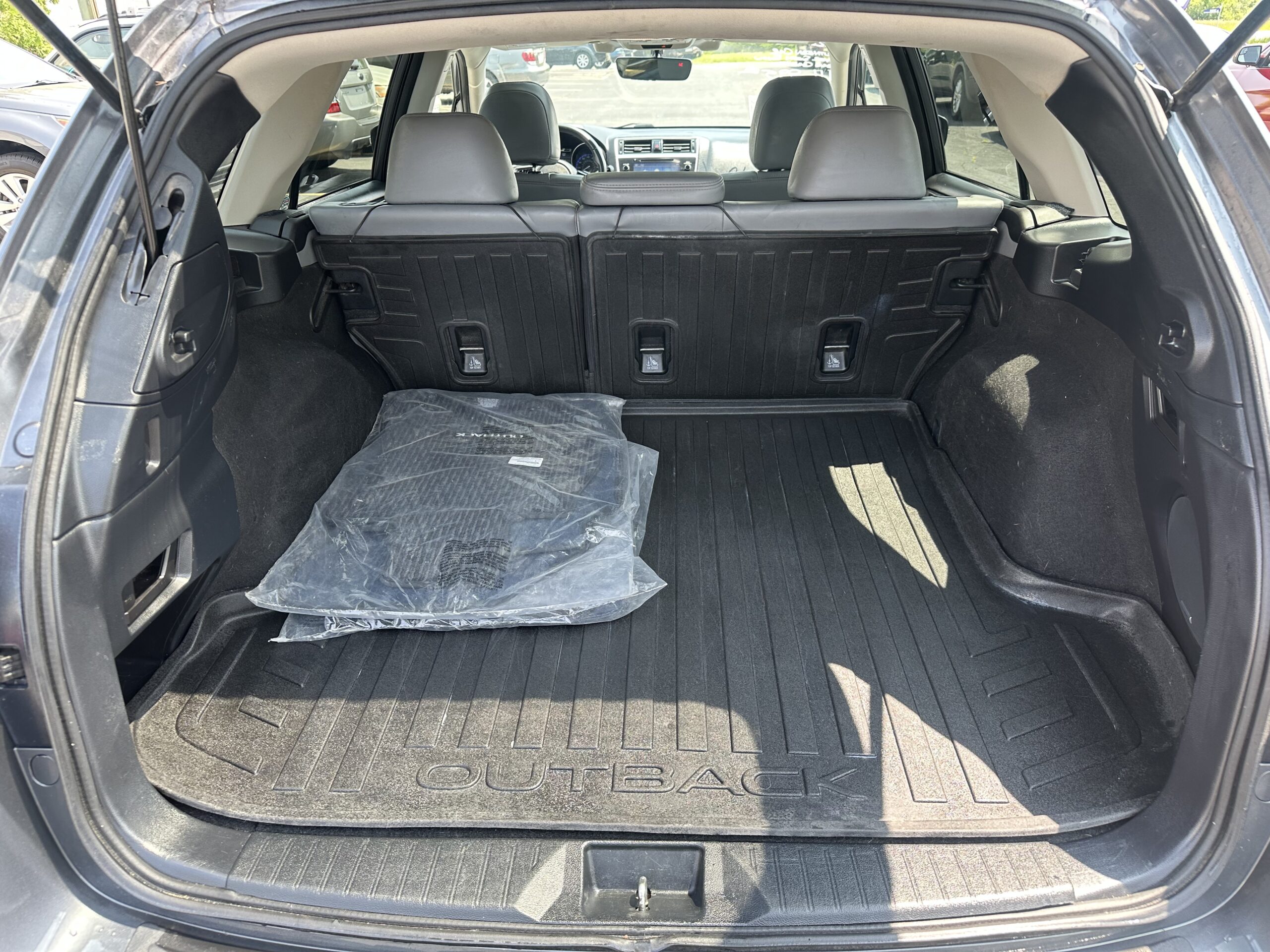 
								2019 Subaru Outback Limited 3.6 One Owner southern car full									