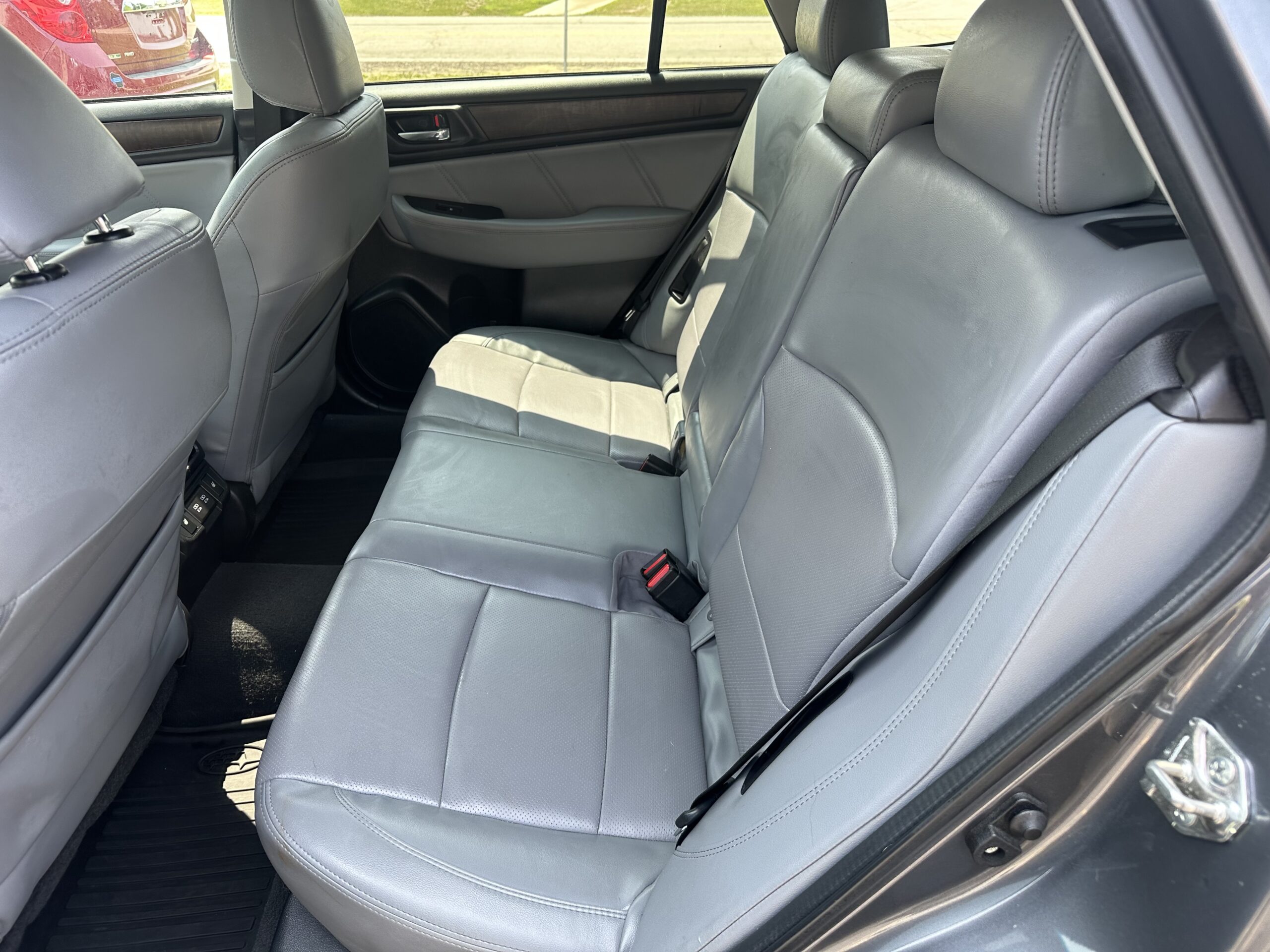
								2019 Subaru Outback Limited 3.6 One Owner southern car full									