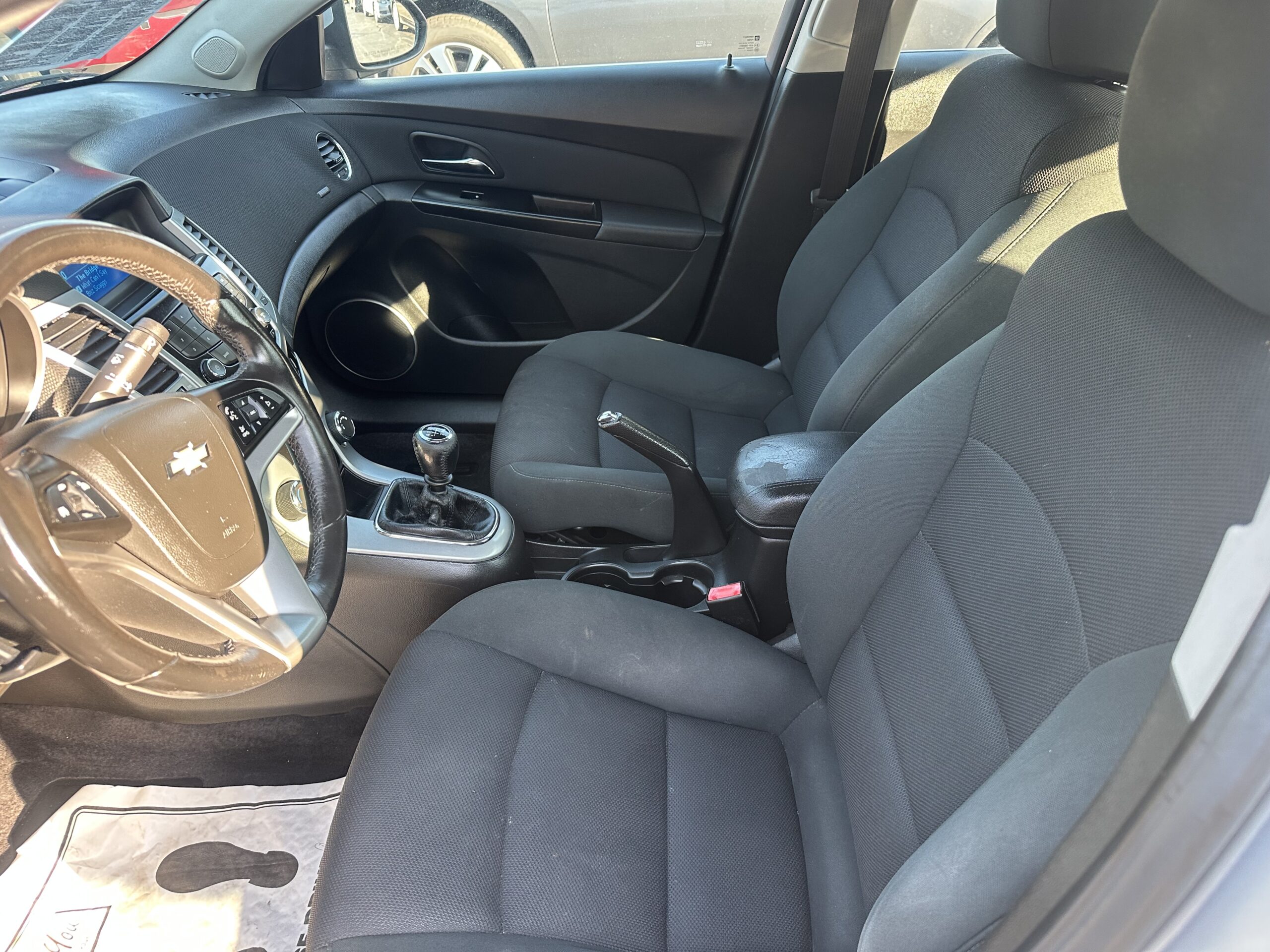 
								2012 Chevy Cruze ECO 6 speed manual transmission full									