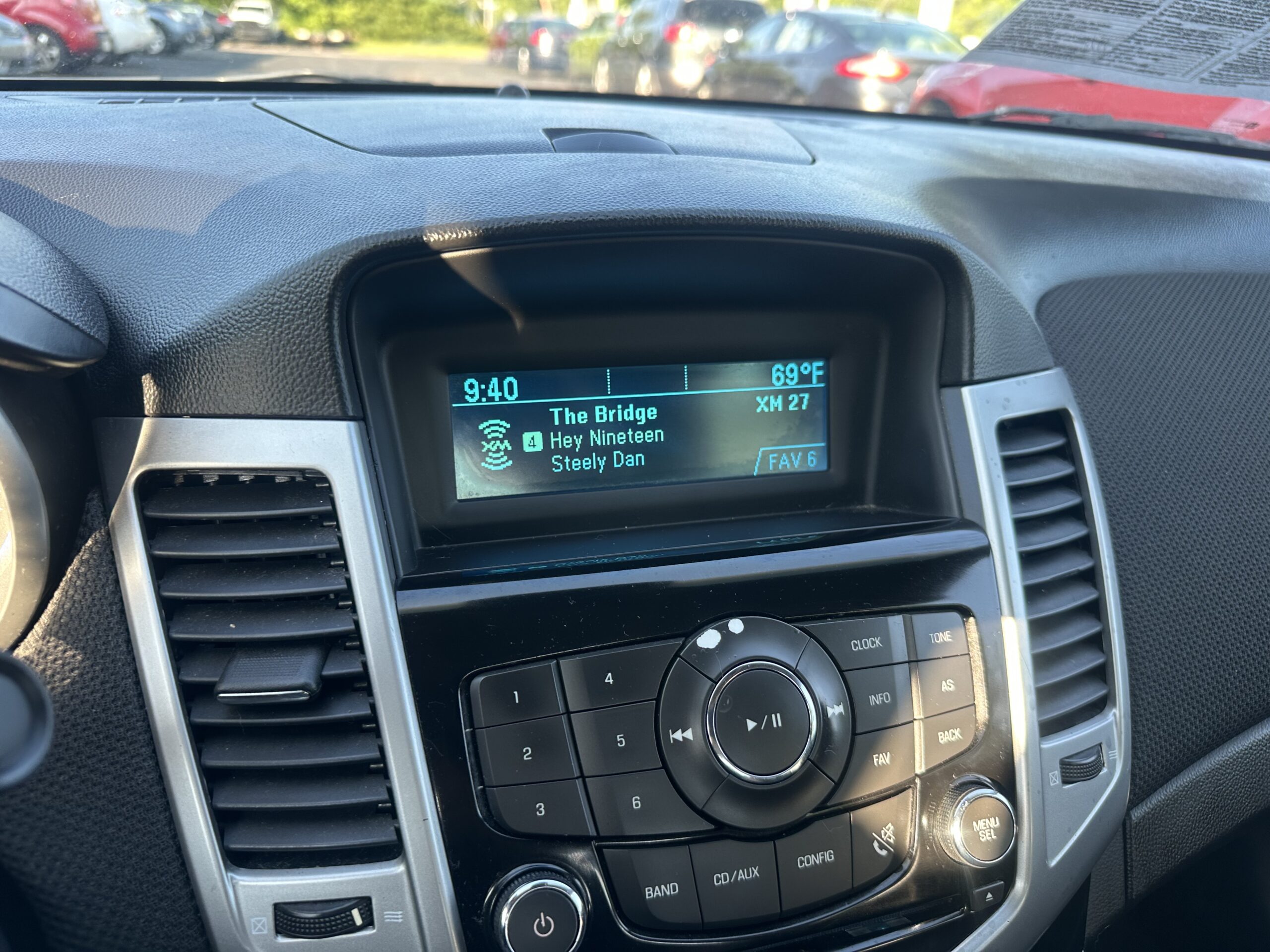
								2012 Chevy Cruze ECO 6 speed manual transmission full									