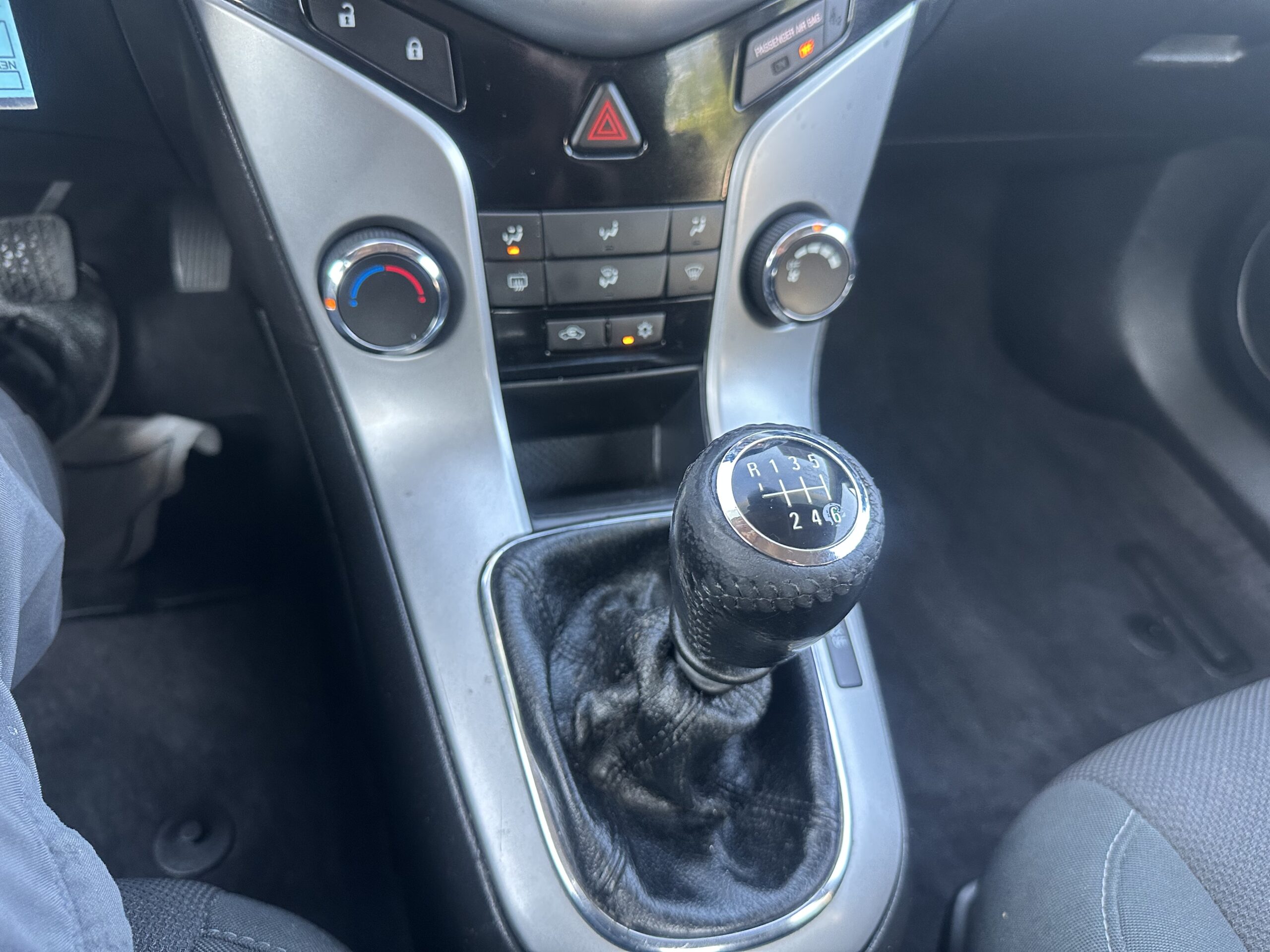 
								2012 Chevy Cruze ECO 6 speed manual transmission full									