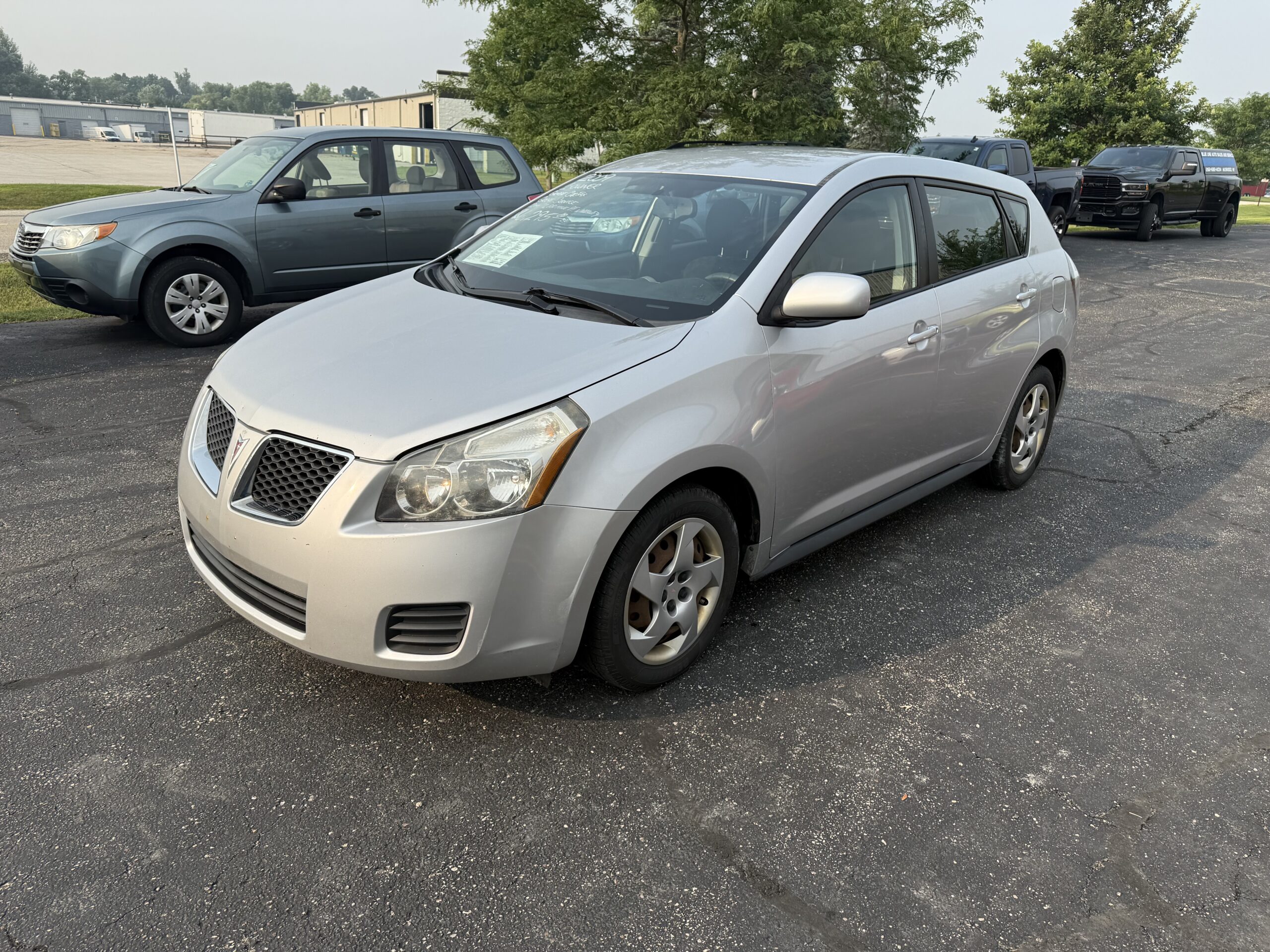 
								2009 Pontiac Vibe. One Owner. Car comes with a 12 month 12,000 mile warranty. full									
