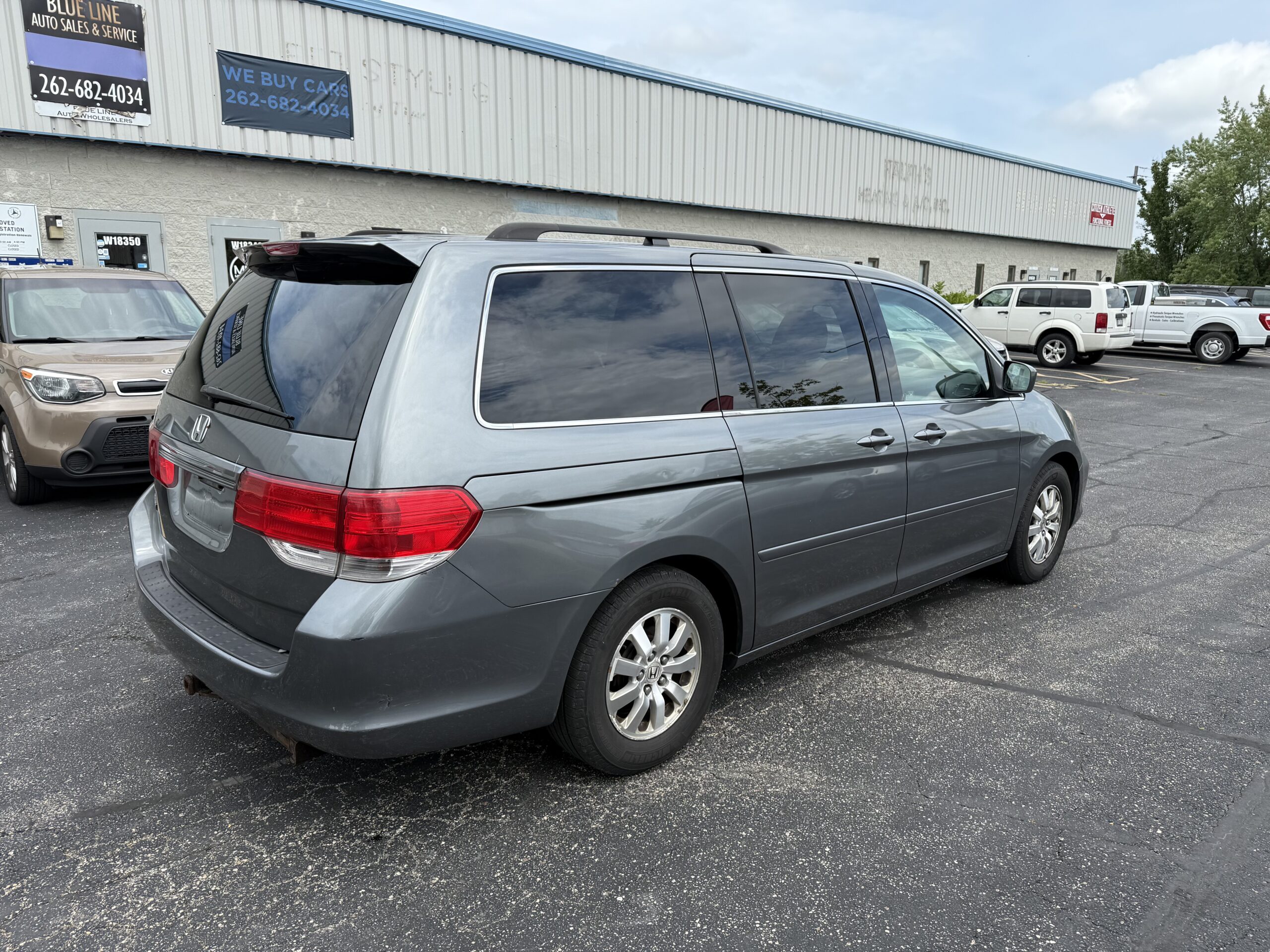 
								2009 Honda Odyssey EX. ONE OWNER. 12 month 12,000 miles warranty full									