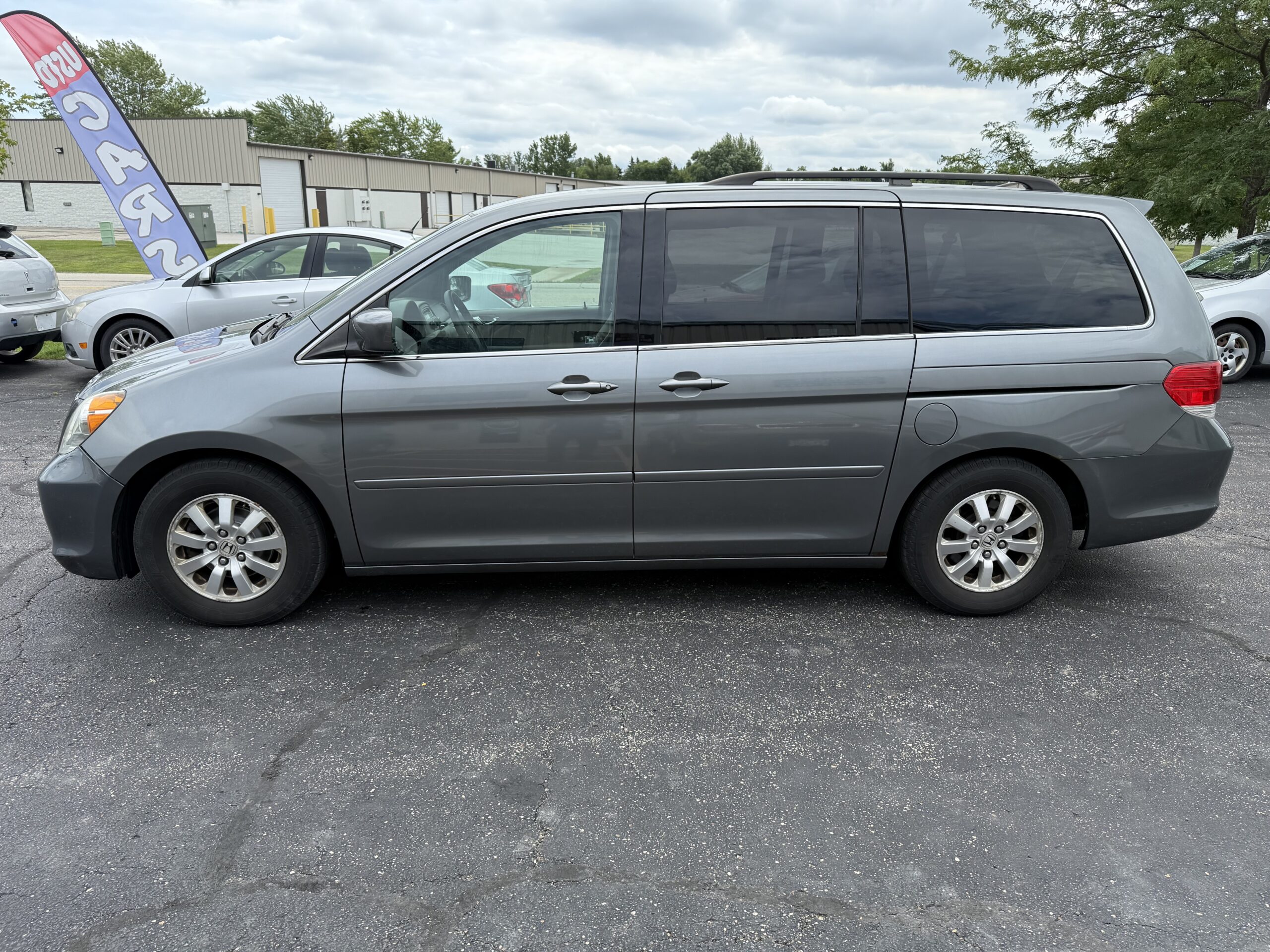 
								2009 Honda Odyssey EX. ONE OWNER. 12 month 12,000 miles warranty full									