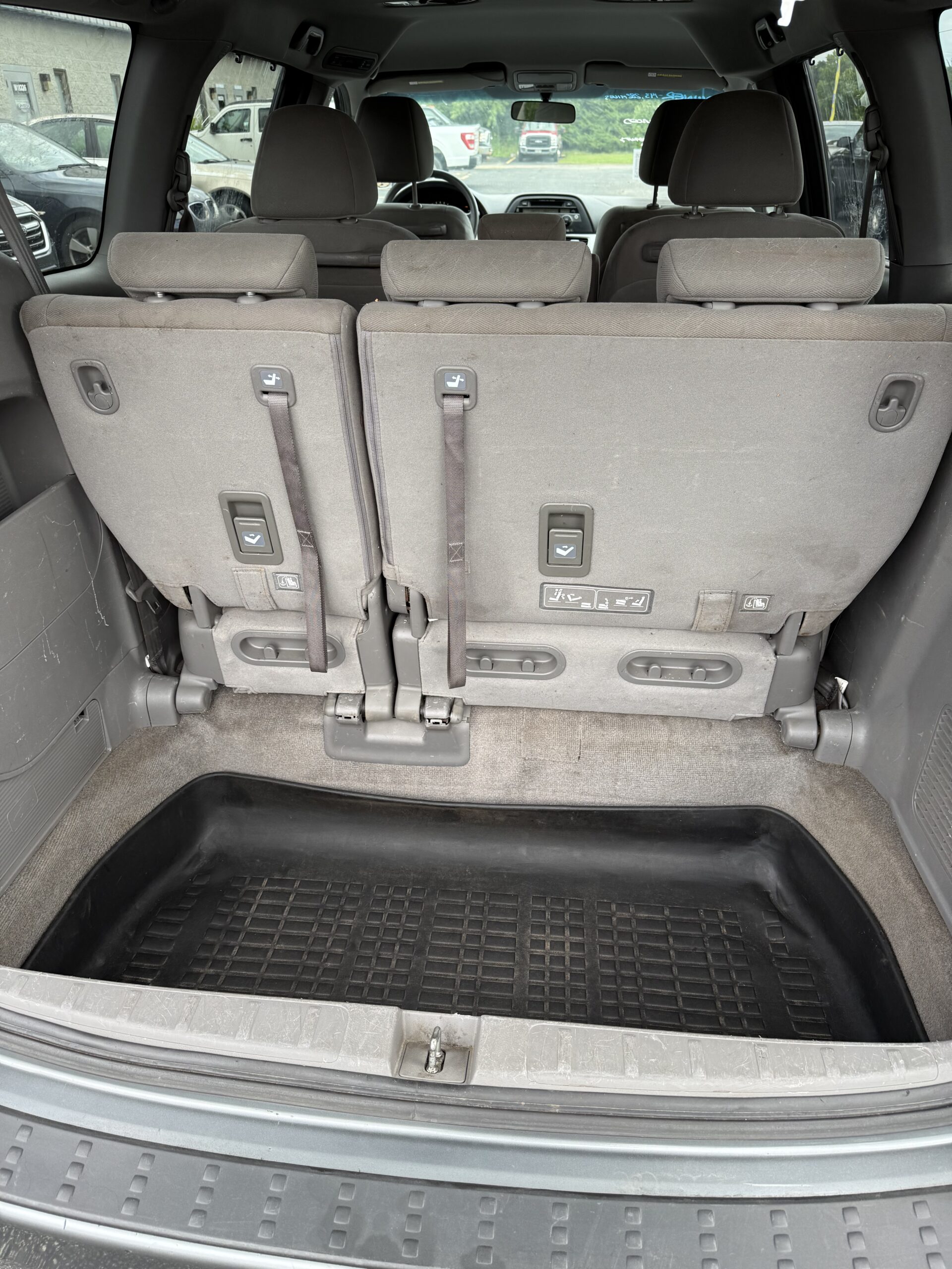 
								2009 Honda Odyssey EX. ONE OWNER. 12 month 12,000 miles warranty full									