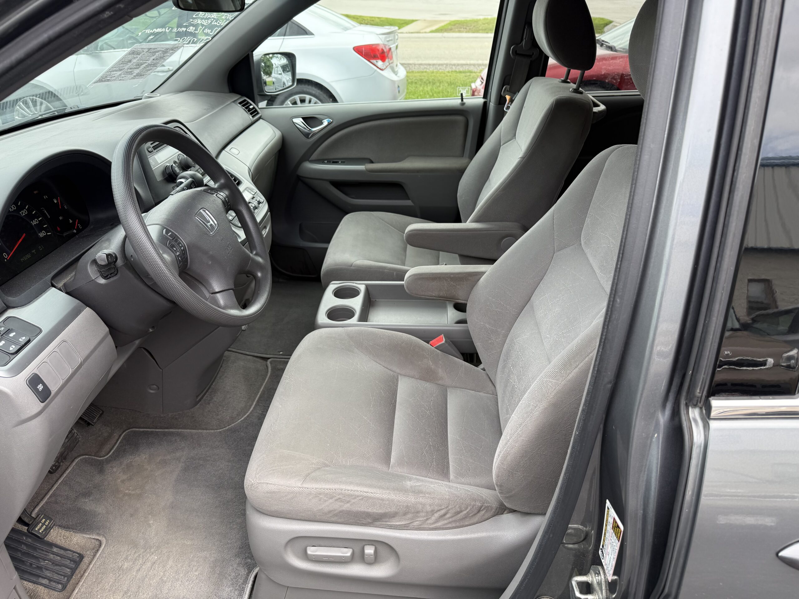 
								2009 Honda Odyssey EX. ONE OWNER. 12 month 12,000 miles warranty full									