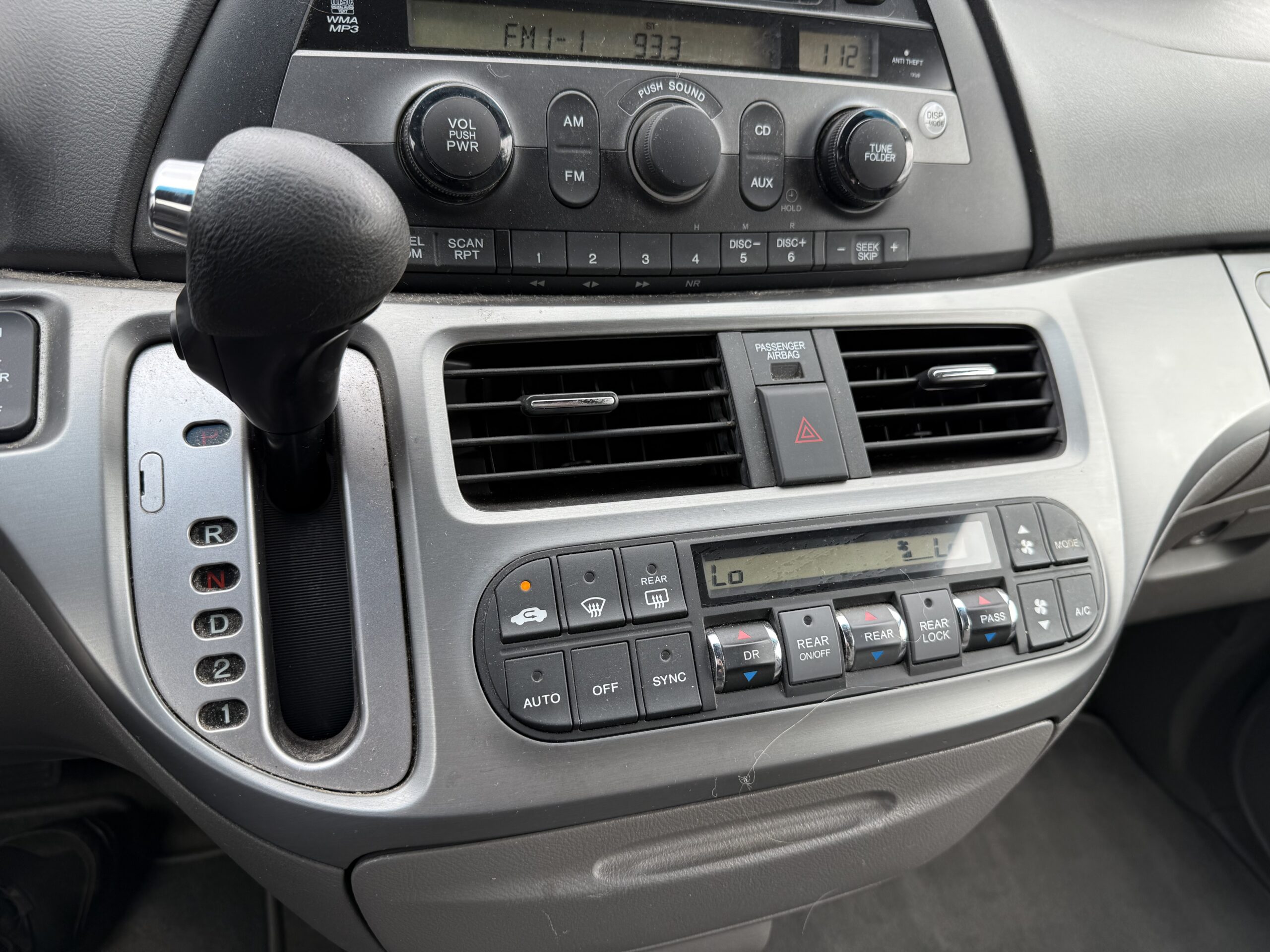 
								2009 Honda Odyssey EX. ONE OWNER. 12 month 12,000 miles warranty full									