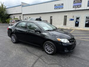 2012 Toyota Corolla LE. Comes with a 12 month 12,000 mile warranty.